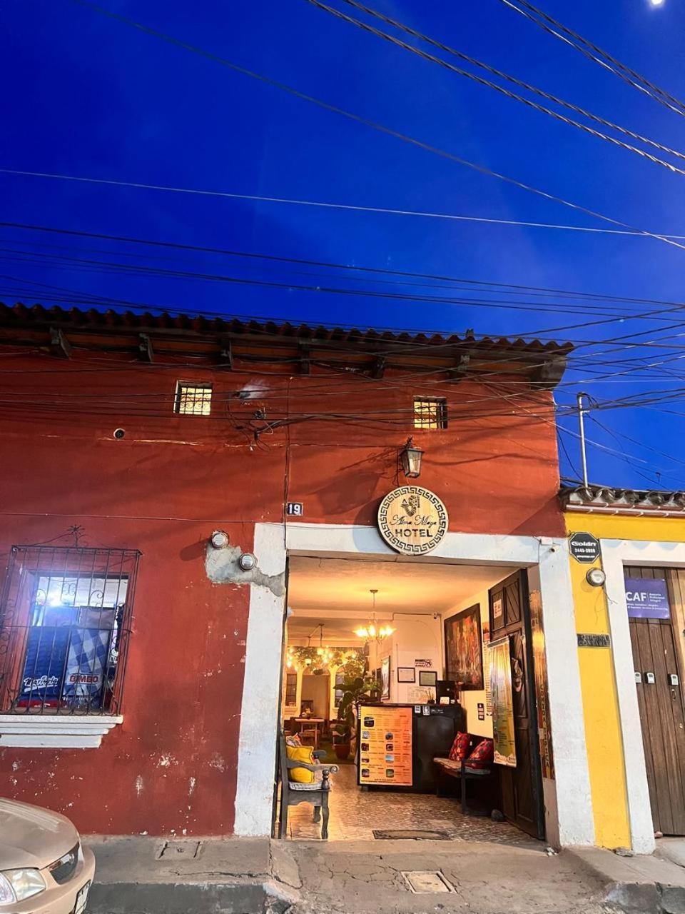 Hotel Alma Maya Antigua Kültér fotó