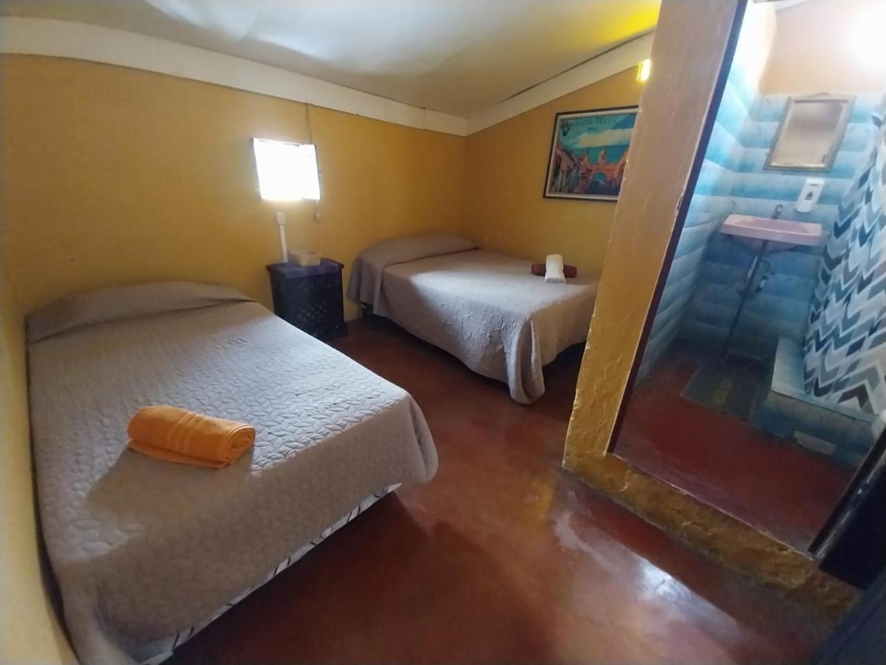 Hotel Alma Maya Antigua Kültér fotó