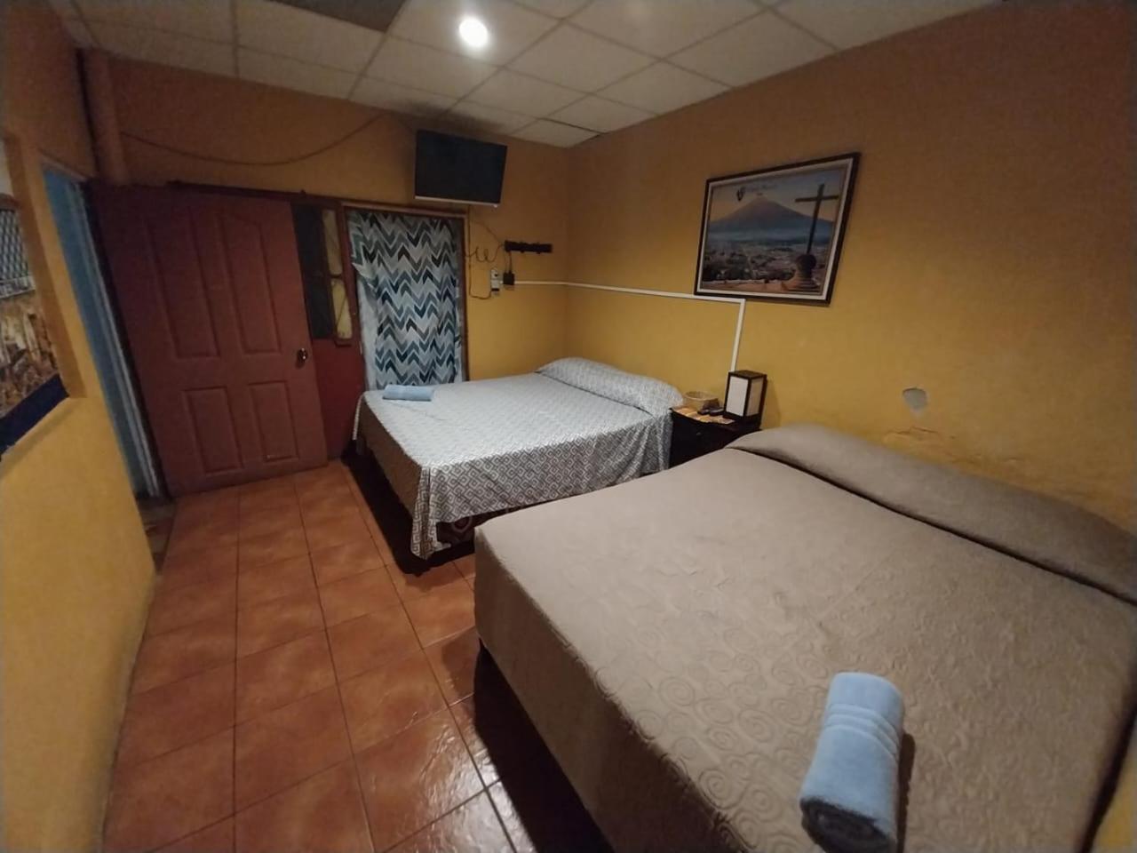 Hotel Alma Maya Antigua Kültér fotó
