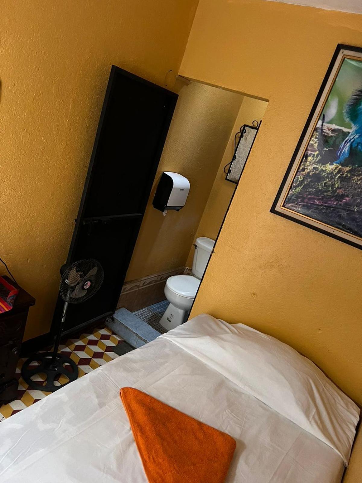 Hotel Alma Maya Antigua Kültér fotó
