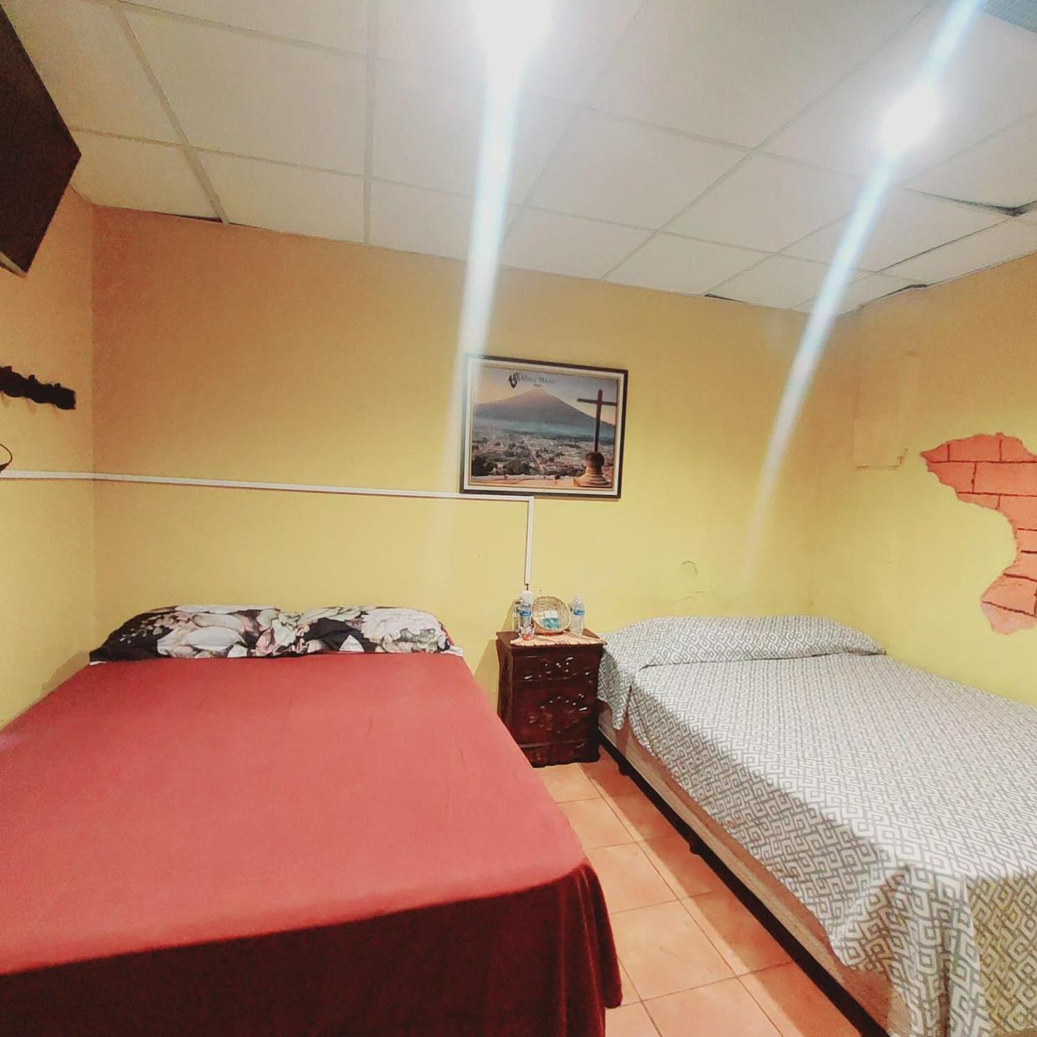 Hotel Alma Maya Antigua Kültér fotó
